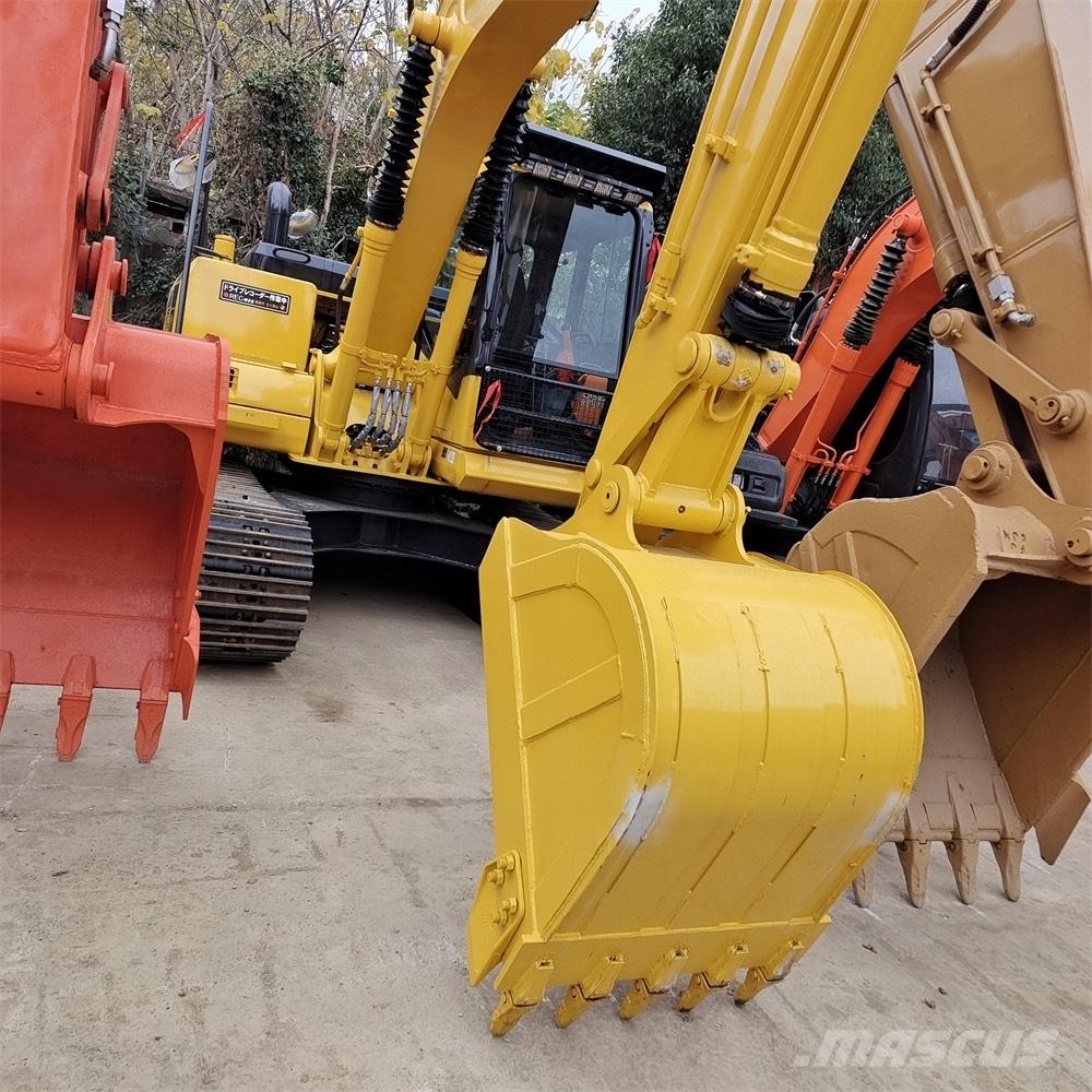 Komatsu PC 130 Bageri gusjeničari