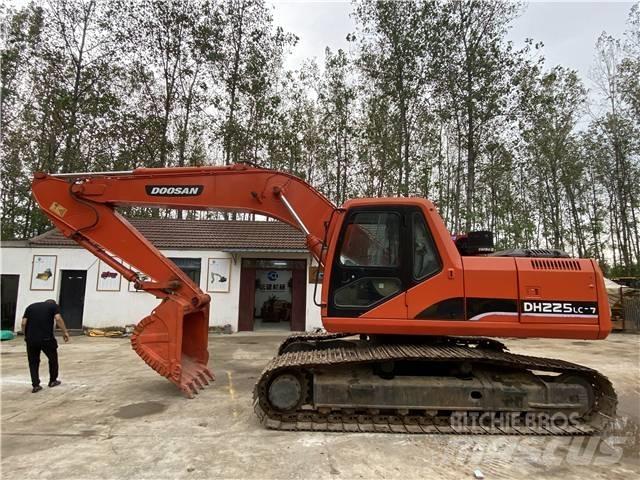Doosan DH225LC-7 Bageri gusjeničari