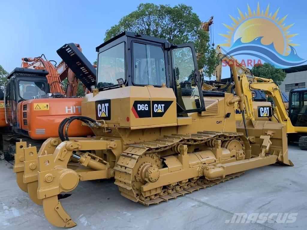 CAT D 6 G Buldožeri gusjeničari