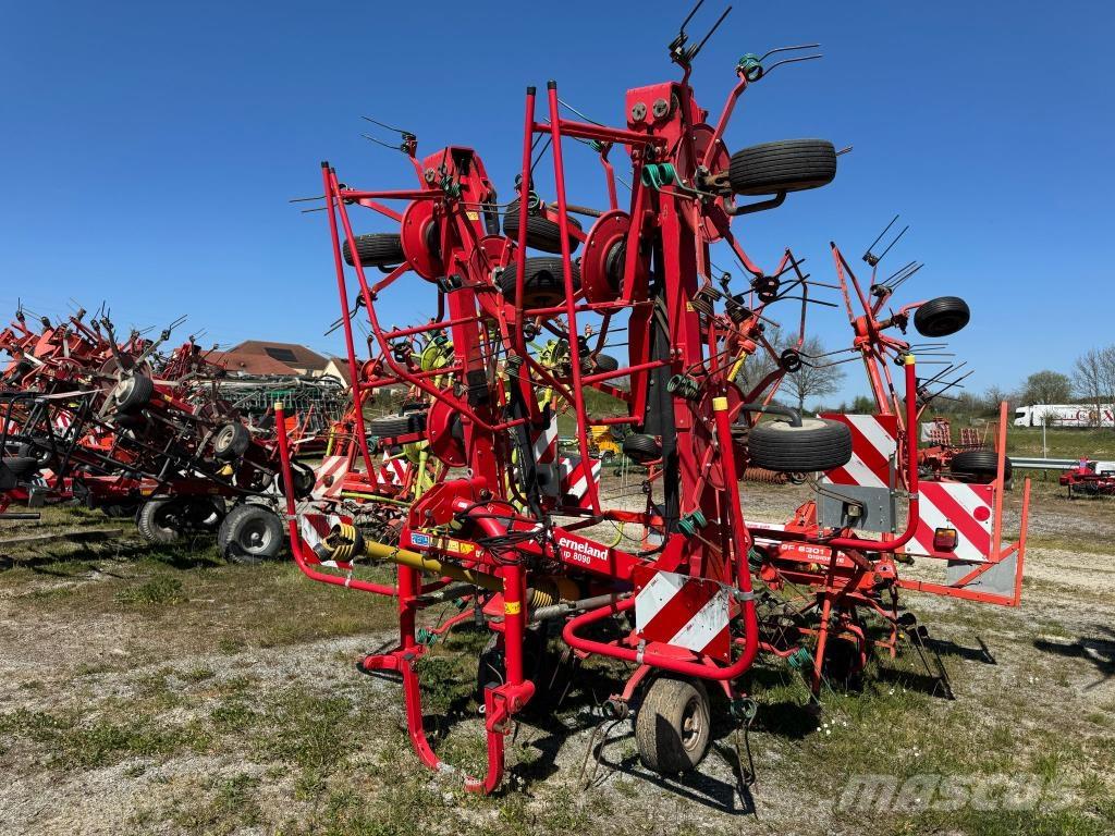 Kverneland 8090 Okretači i sakupljači sijena