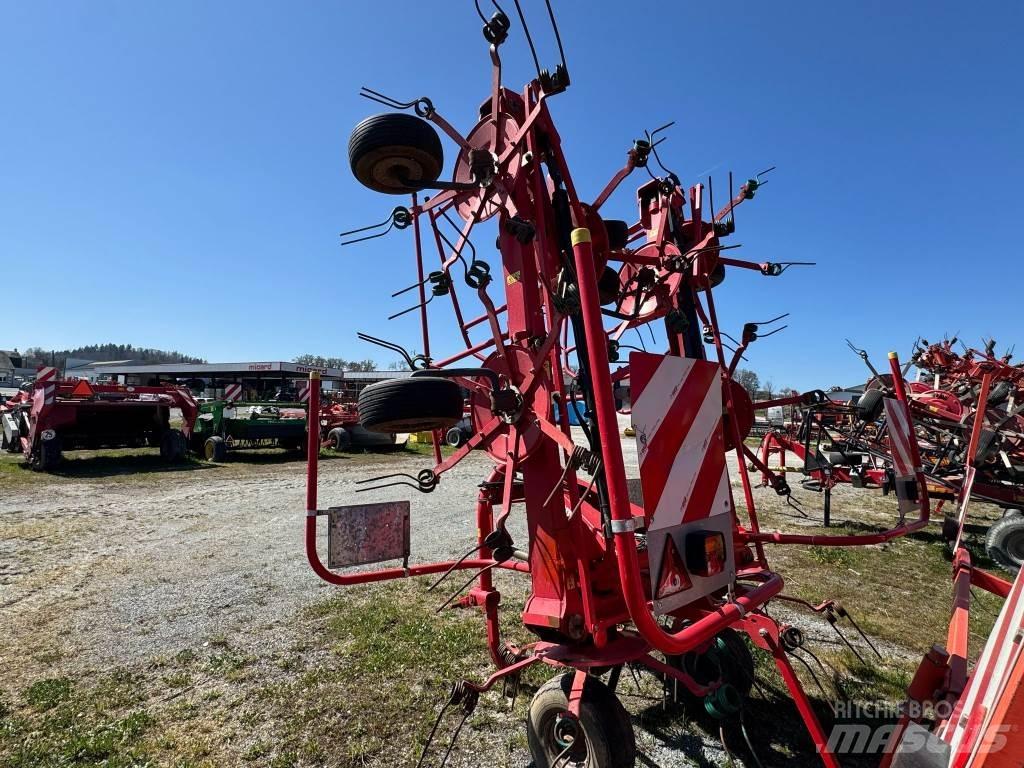 Kverneland 8090 Okretači i sakupljači sijena