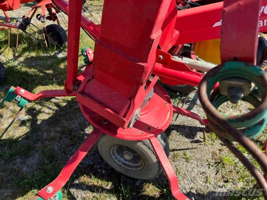 Kverneland 8090 Okretači i sakupljači sijena
