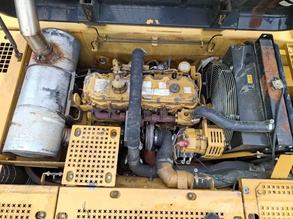 CAT 322 C Bageri gusjeničari