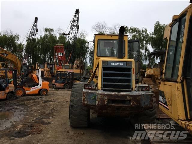 Komatsu WA360 Utovarni rovokopači