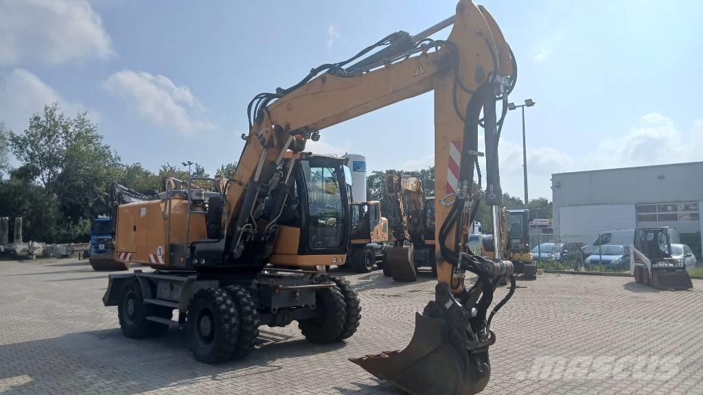 Liebherr A 916 Bageri na kotačima