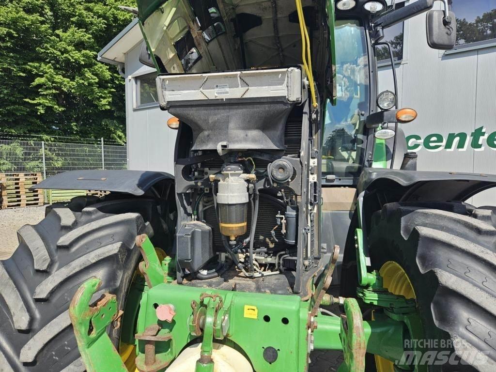 John Deere 6210R Traktori