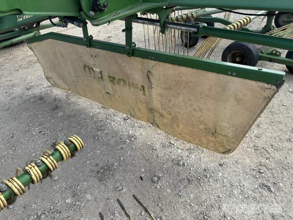 Krone Swadro TC 880 Okretači i sakupljači sijena
