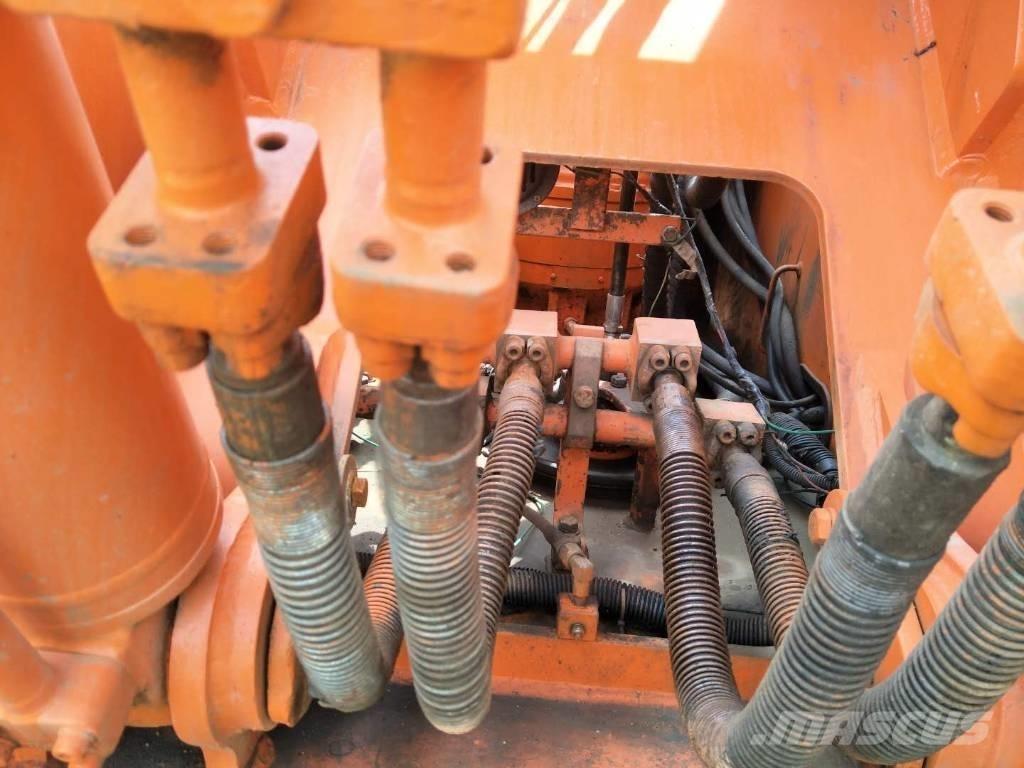 Doosan 225 Bageri gusjeničari
