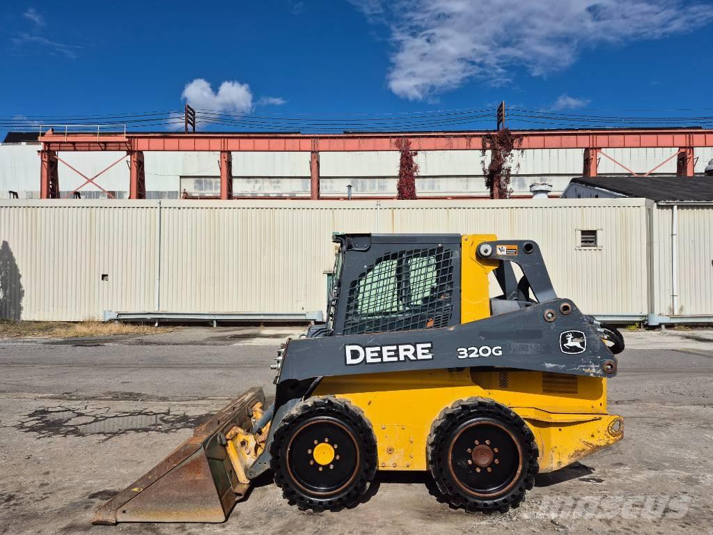 John Deere 320 Skid steer mini utovarivači