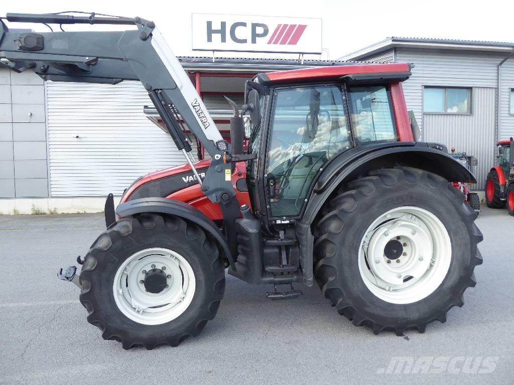 Valtra N141 Advance Traktori