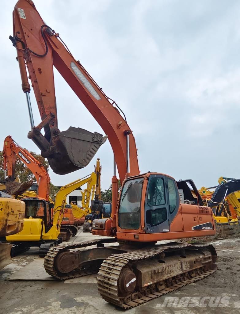 Doosan DX 300 LC Bageri gusjeničari