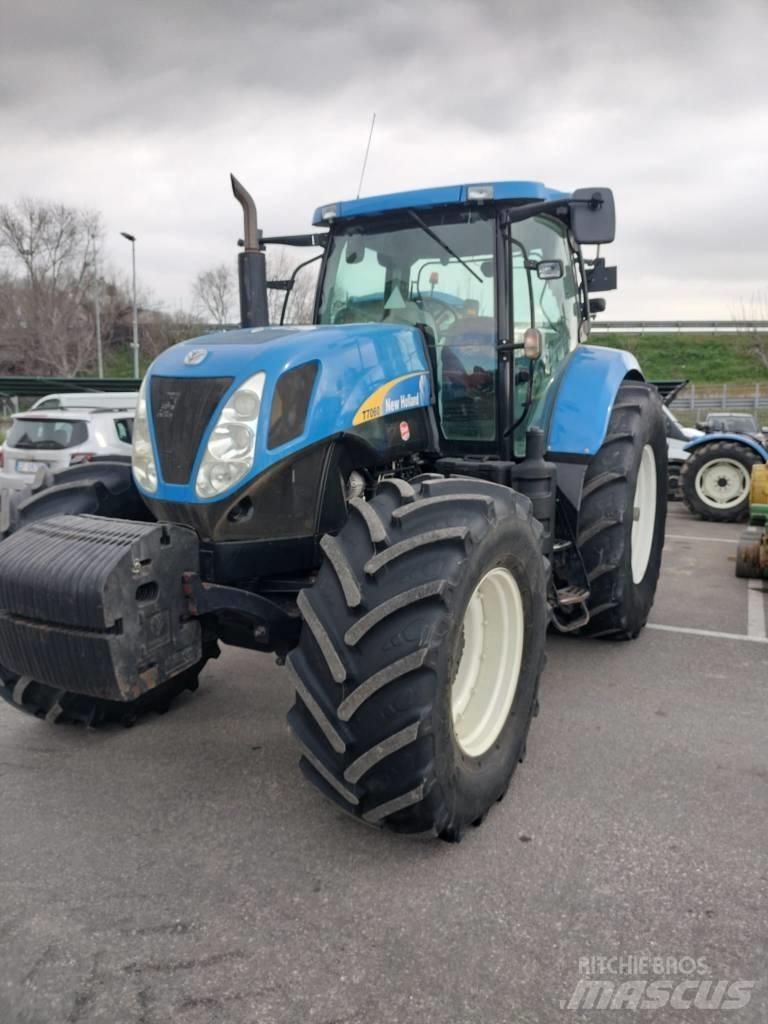 New Holland T 7060 Traktori