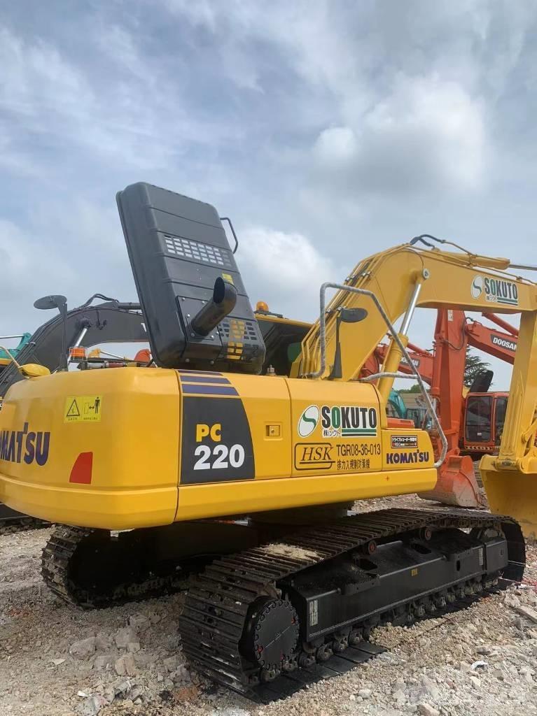 Komatsu PC 220-8 Bageri gusjeničari