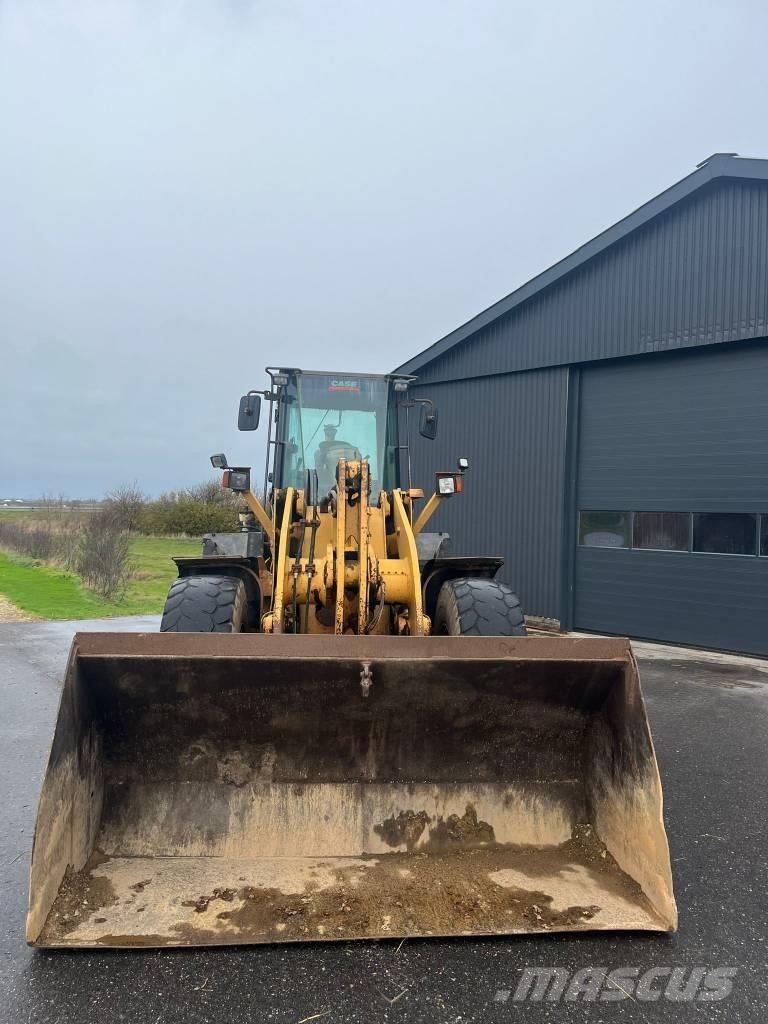 CASE 721 D Utovarivači na kotačima