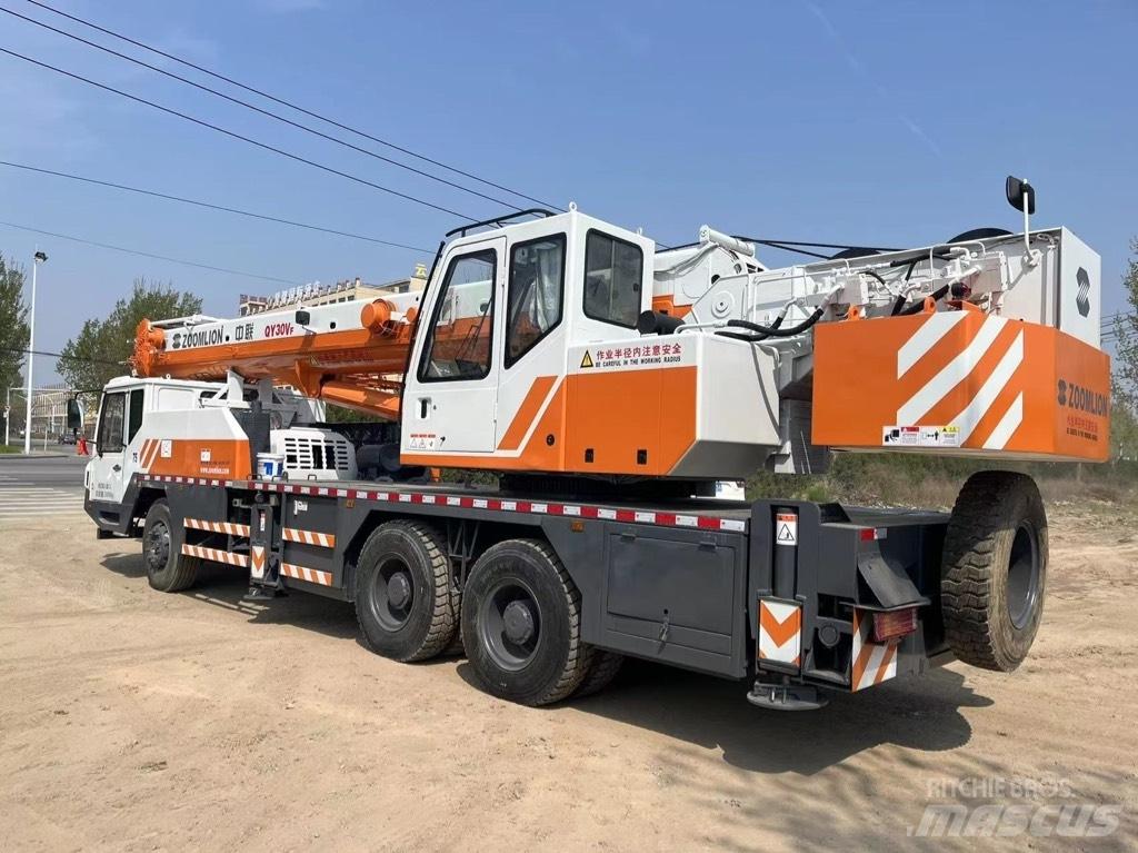 Zoomlion QY30V Rabljene dizalice za težak teren
