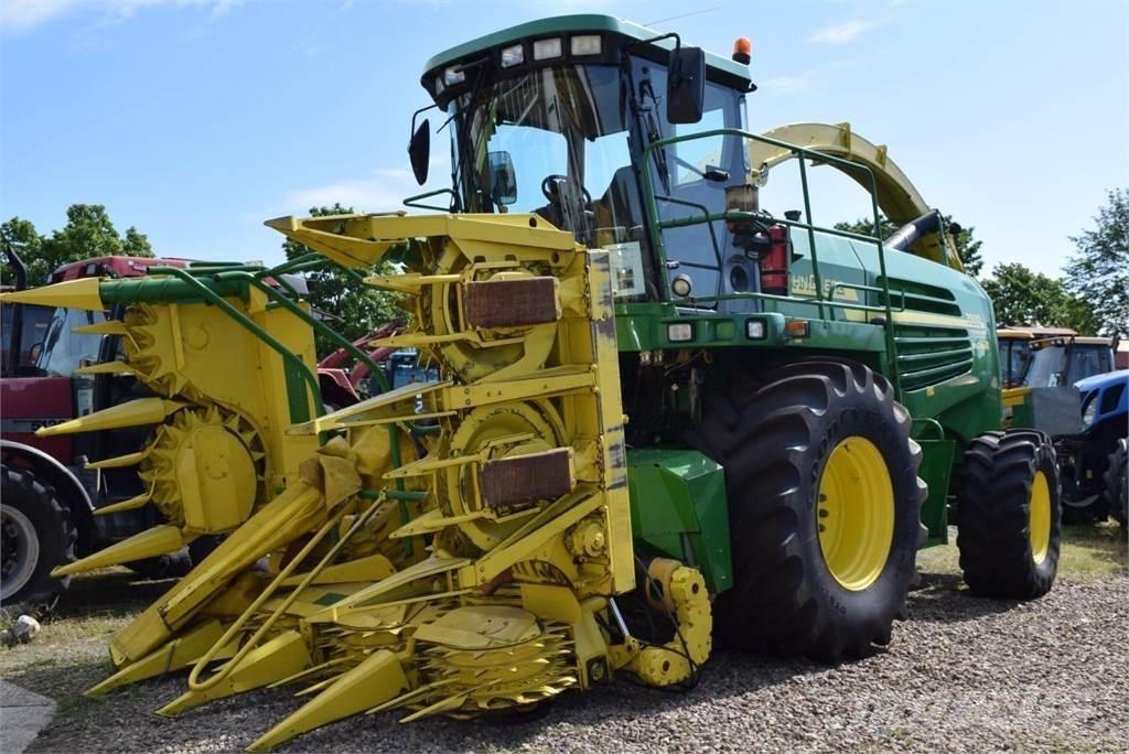 John Deere 7400 Strojevi za krmu na vlastiti pogon