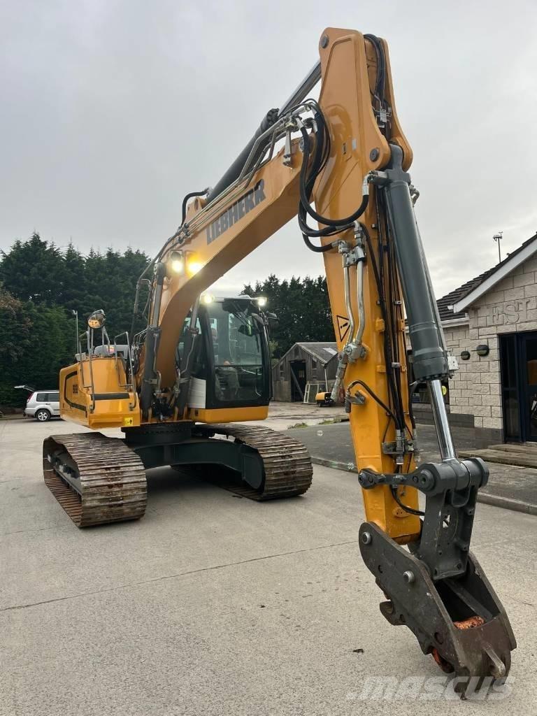 Liebherr R 922 Bageri gusjeničari