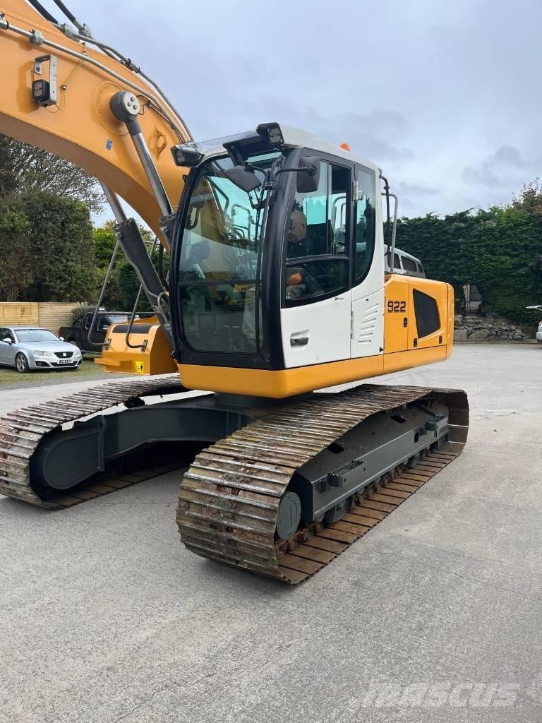 Liebherr R 922 Bageri gusjeničari