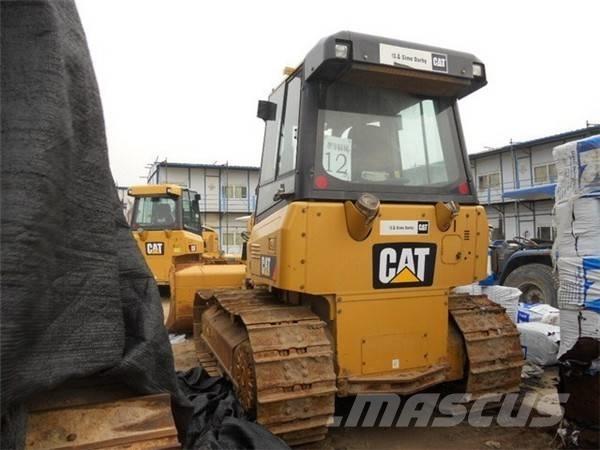 CAT D 5 K LGP Buldožeri gusjeničari