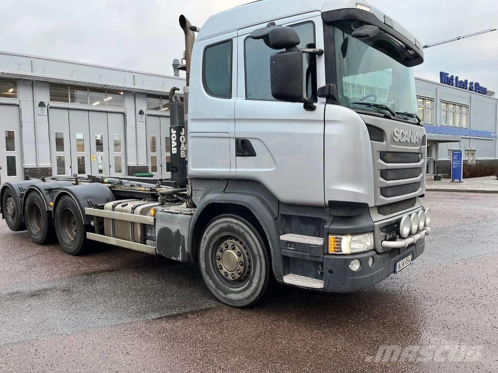 Scania R490 Rol kiper kamioni s kukama za dizanje