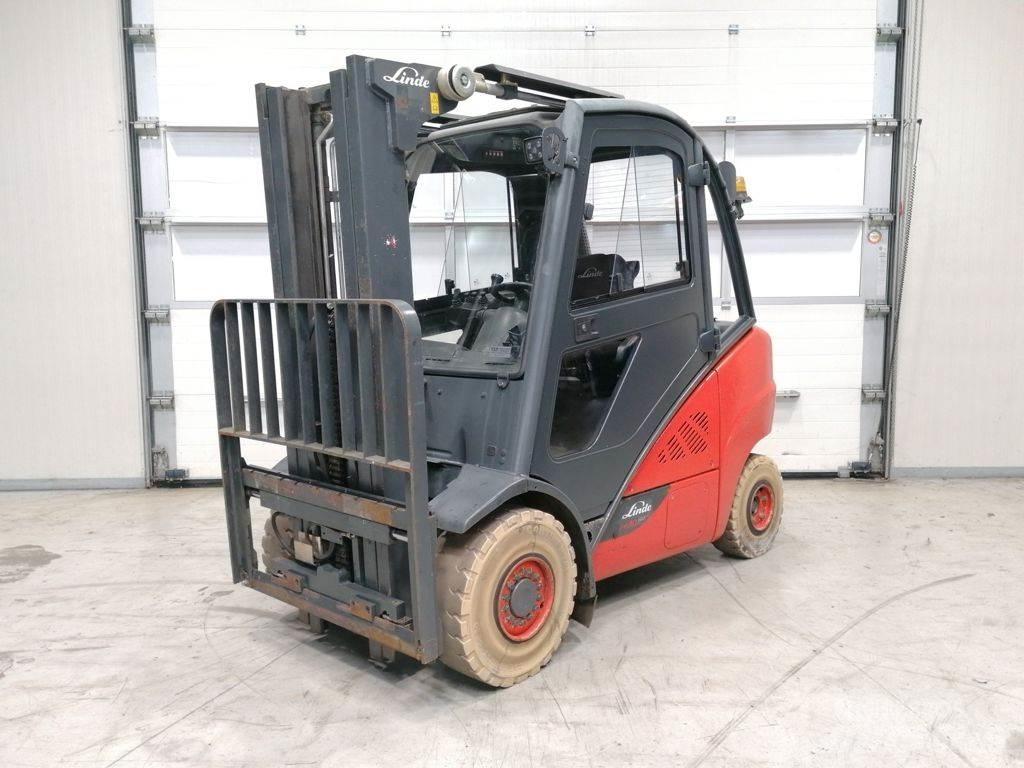 Linde H30D-02 Dizelski viličari