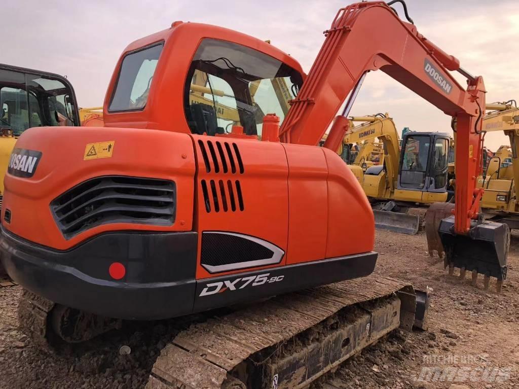 Doosan 75-9c Bageri gusjeničari