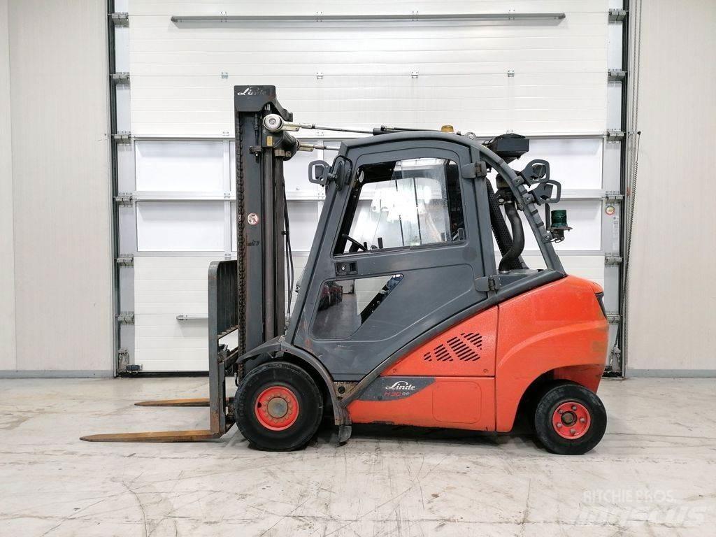 Linde H30D-02 Dizelski viličari
