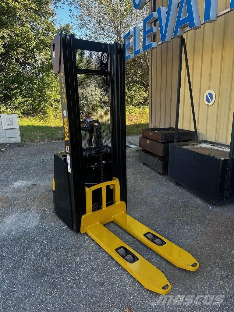 Yale MS 14 AC Ručni električni viličar
