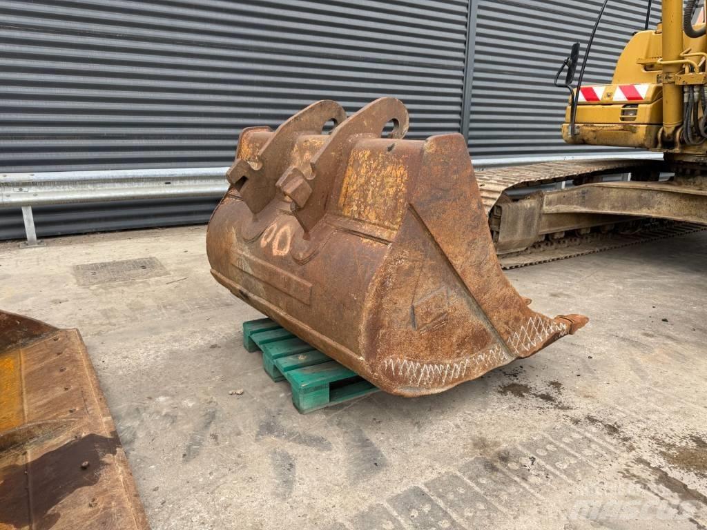 CAT 320 DL Bageri gusjeničari