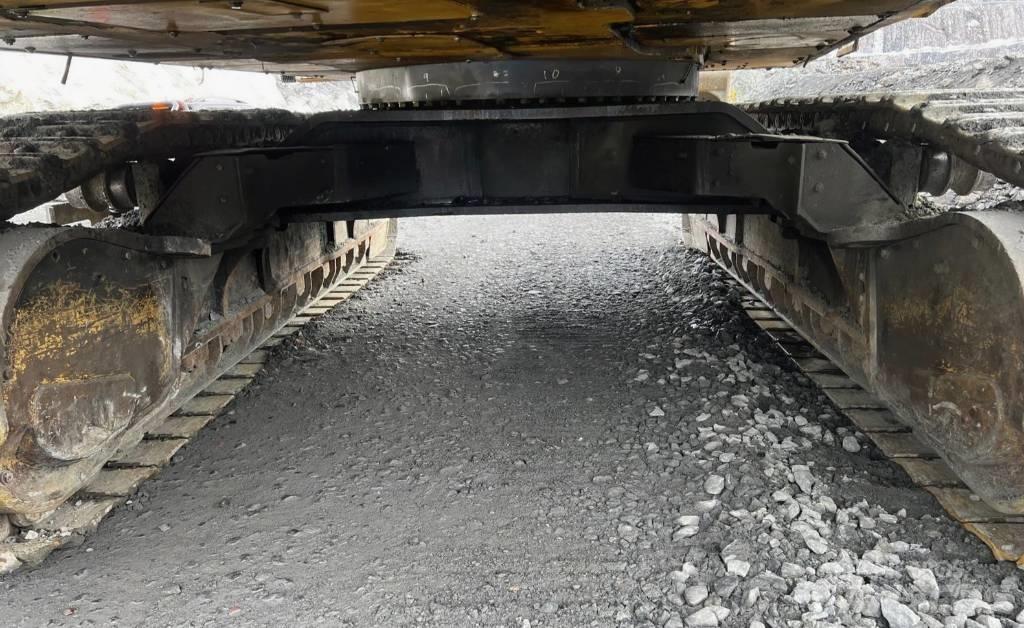 CAT 390 F Bageri gusjeničari