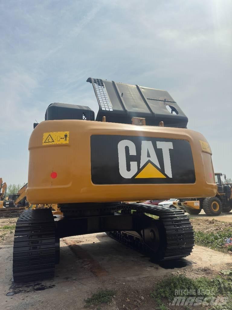 CAT 330 D2 Bageri gusjeničari