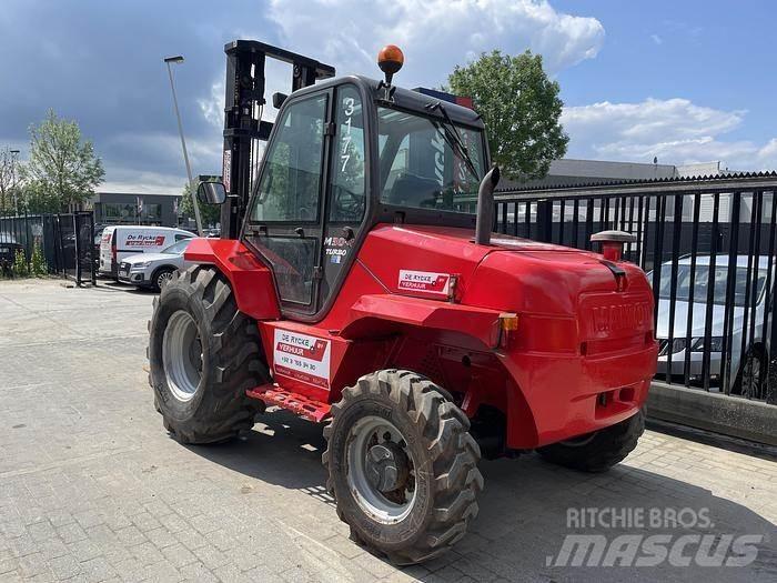 Manitou M30-4 Terenski viličar