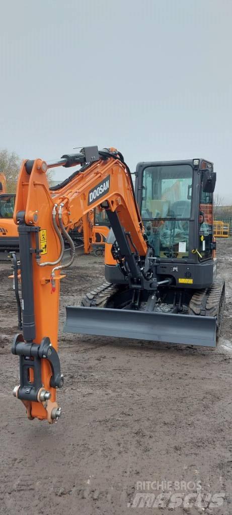 Doosan DX 50 Z Bageri gusjeničari