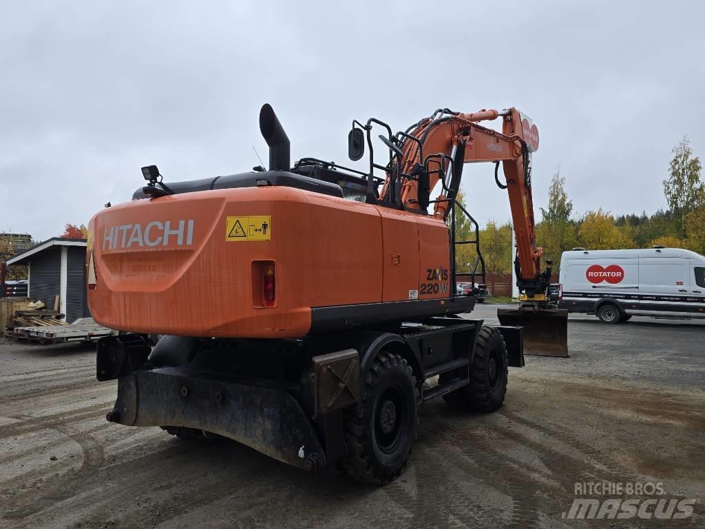 Hitachi ZX 220W-5 Bageri na kotačima