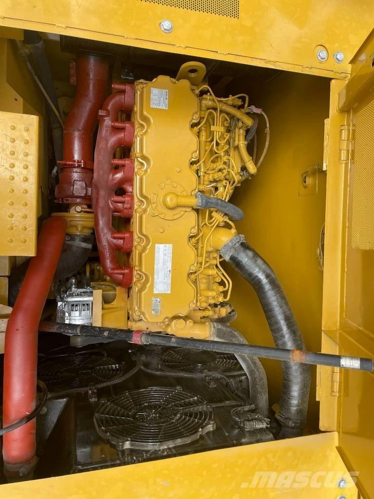 CAT CAT323 Midi bageri 7t – 12t