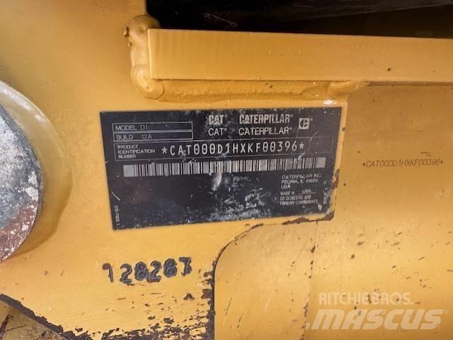 CAT D1 Buldožeri gusjeničari