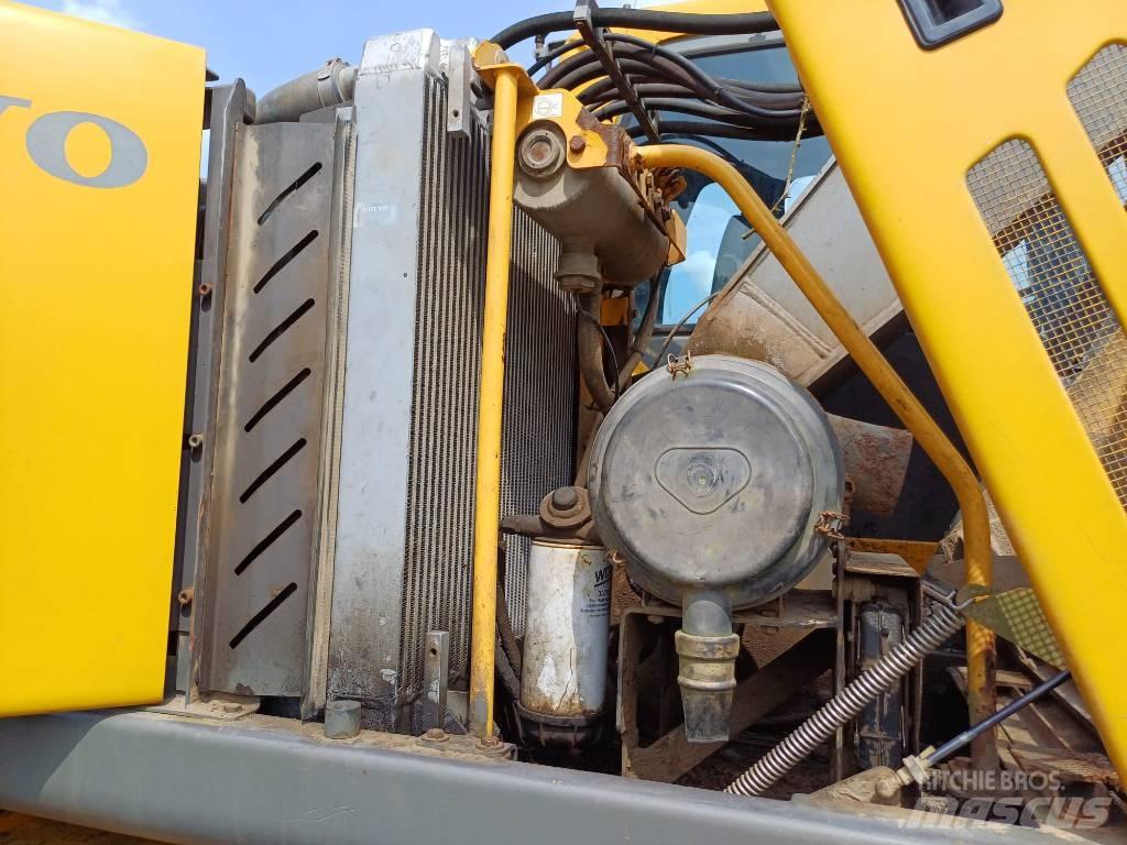 Volvo EW 160 B Bageri na kotačima