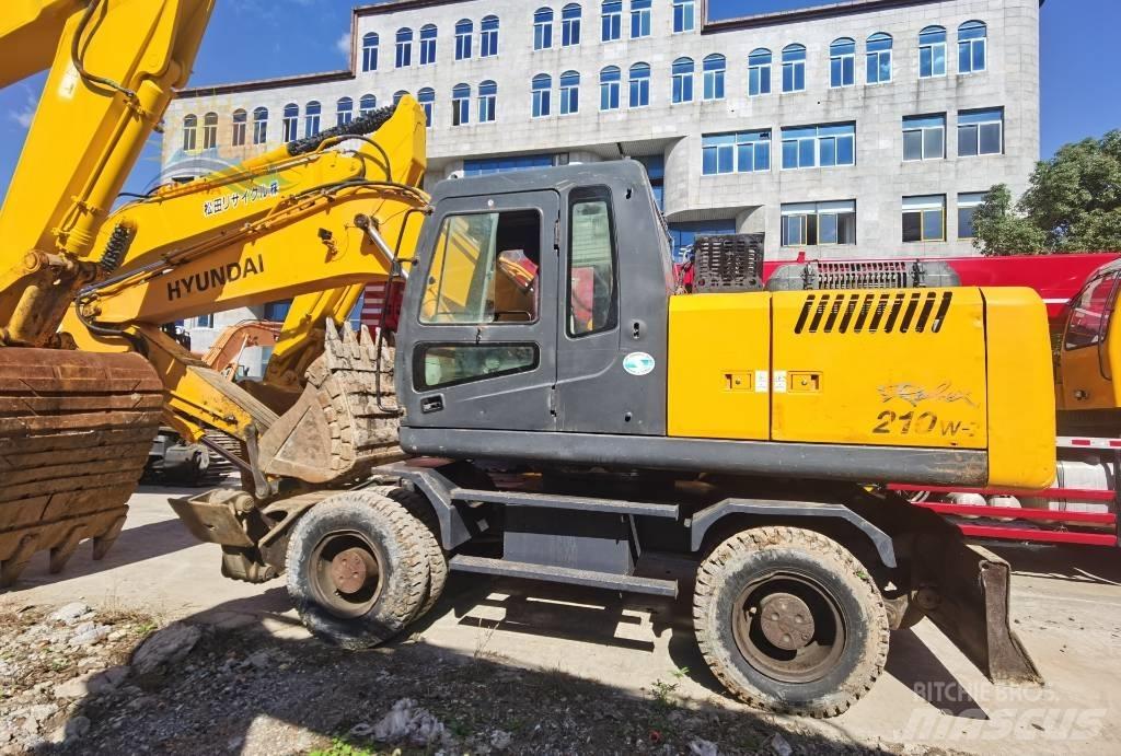 Hyundai R210W-7 Bageri na kotačima