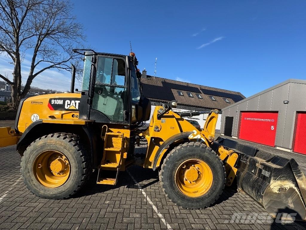 CAT 910M Utovarivači na kotačima