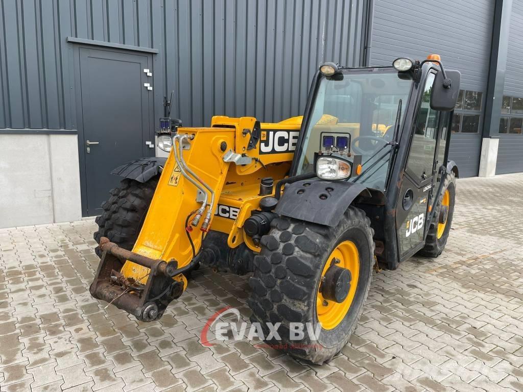 JCB 527-58 AgriPlus Poljoprivredni teleskopski utovarivači