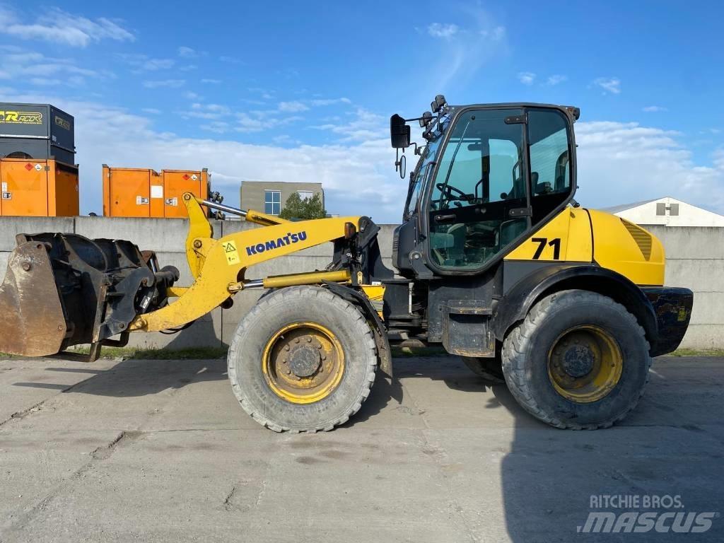 Komatsu WA 100 M-5 Utovarivači na kotačima