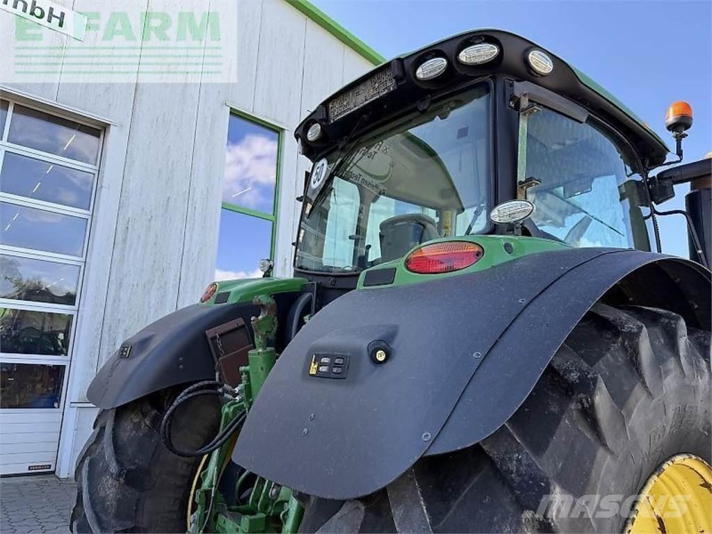 John Deere 6215r Traktori