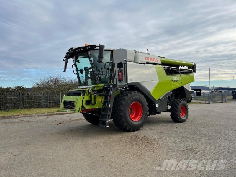 CLAAS LEXION 5300 Kombajni
