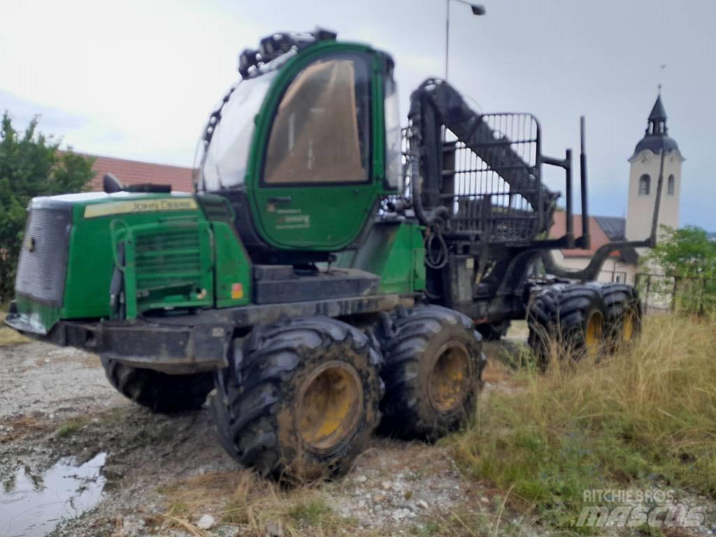 John Deere 1010 E Forvarderi