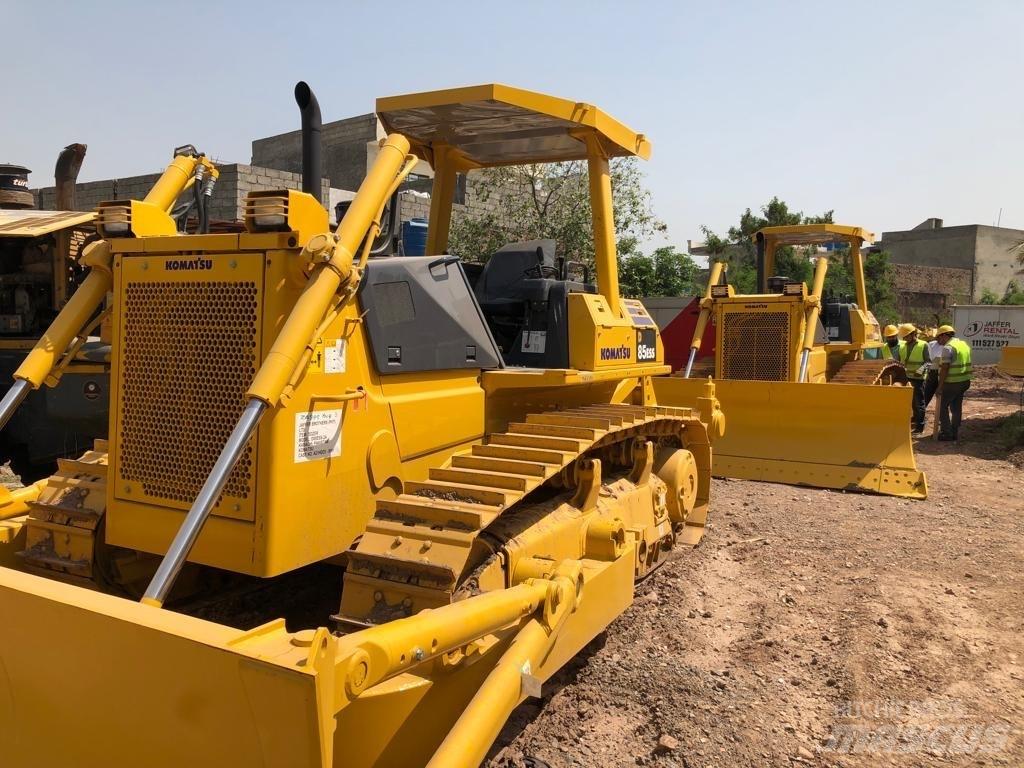 Komatsu D 85 ESS-2A Buldožeri gusjeničari