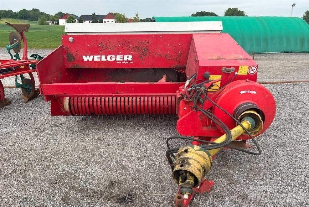 Welger AP830 Balirke za kockaste bale