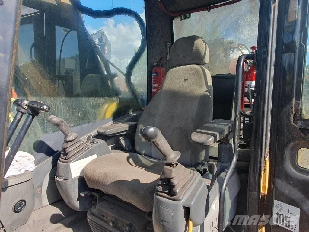 CAT 330 D L Bageri dugog dosega