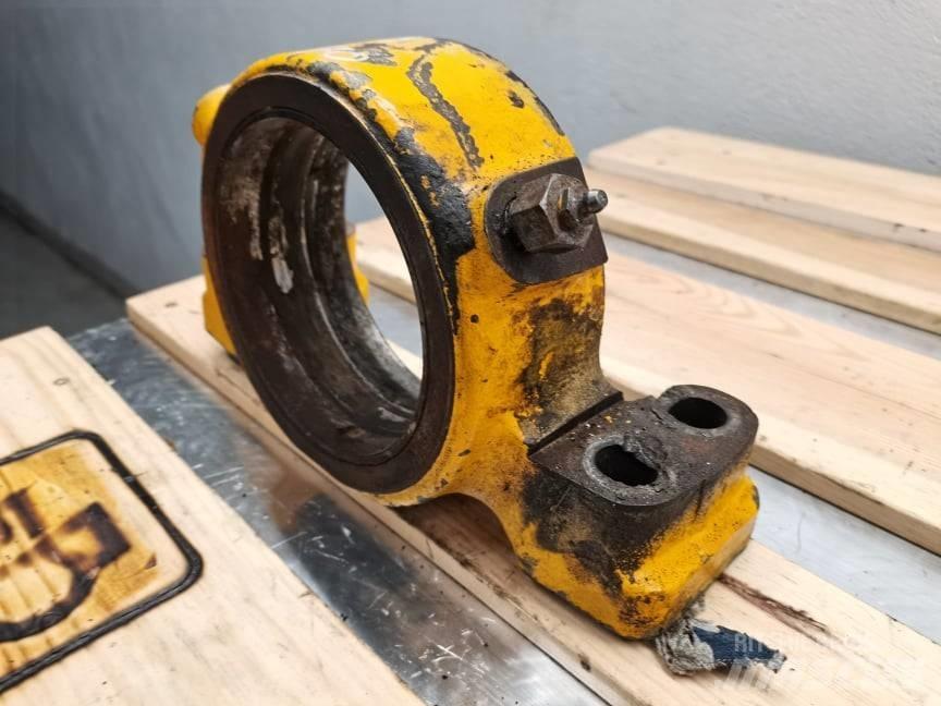 JCB 530-70 {axle} Osi
