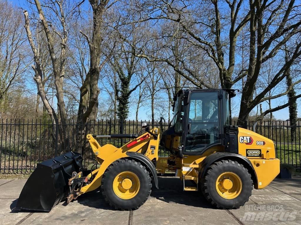 CAT 908 Utovarivači na kotačima