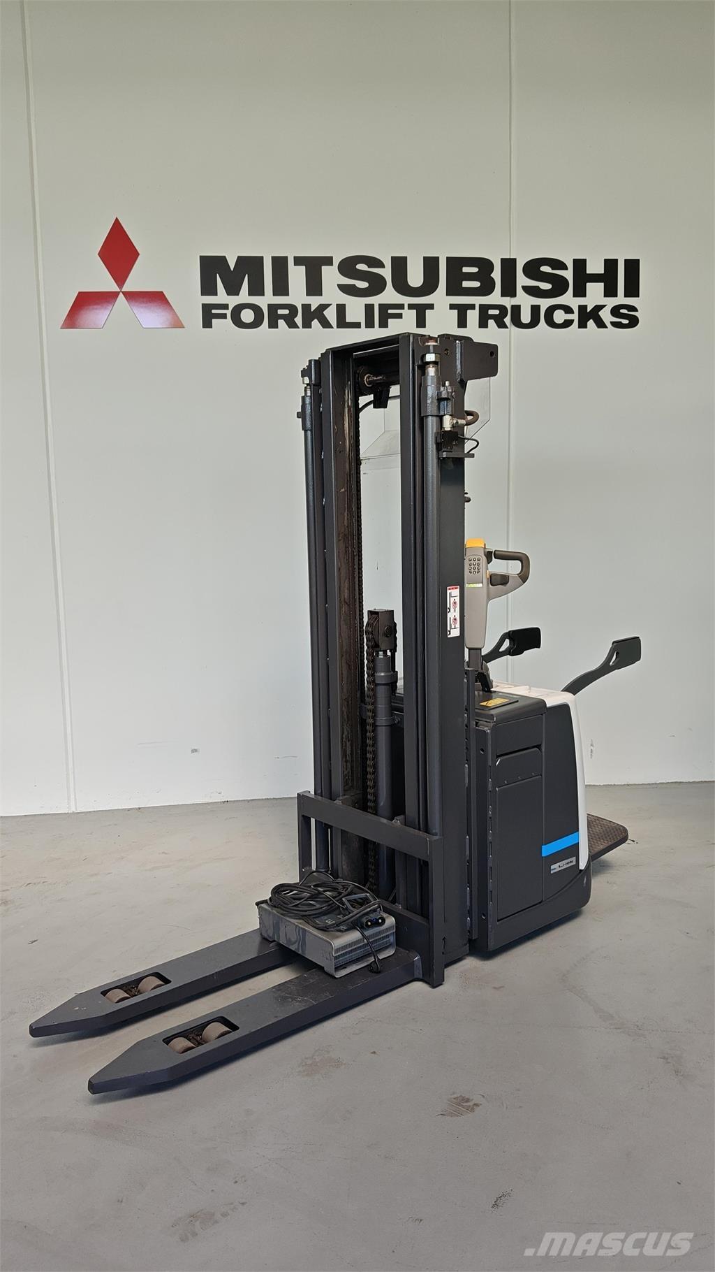 Atlet PSP125 Samopogonski ručni viličari